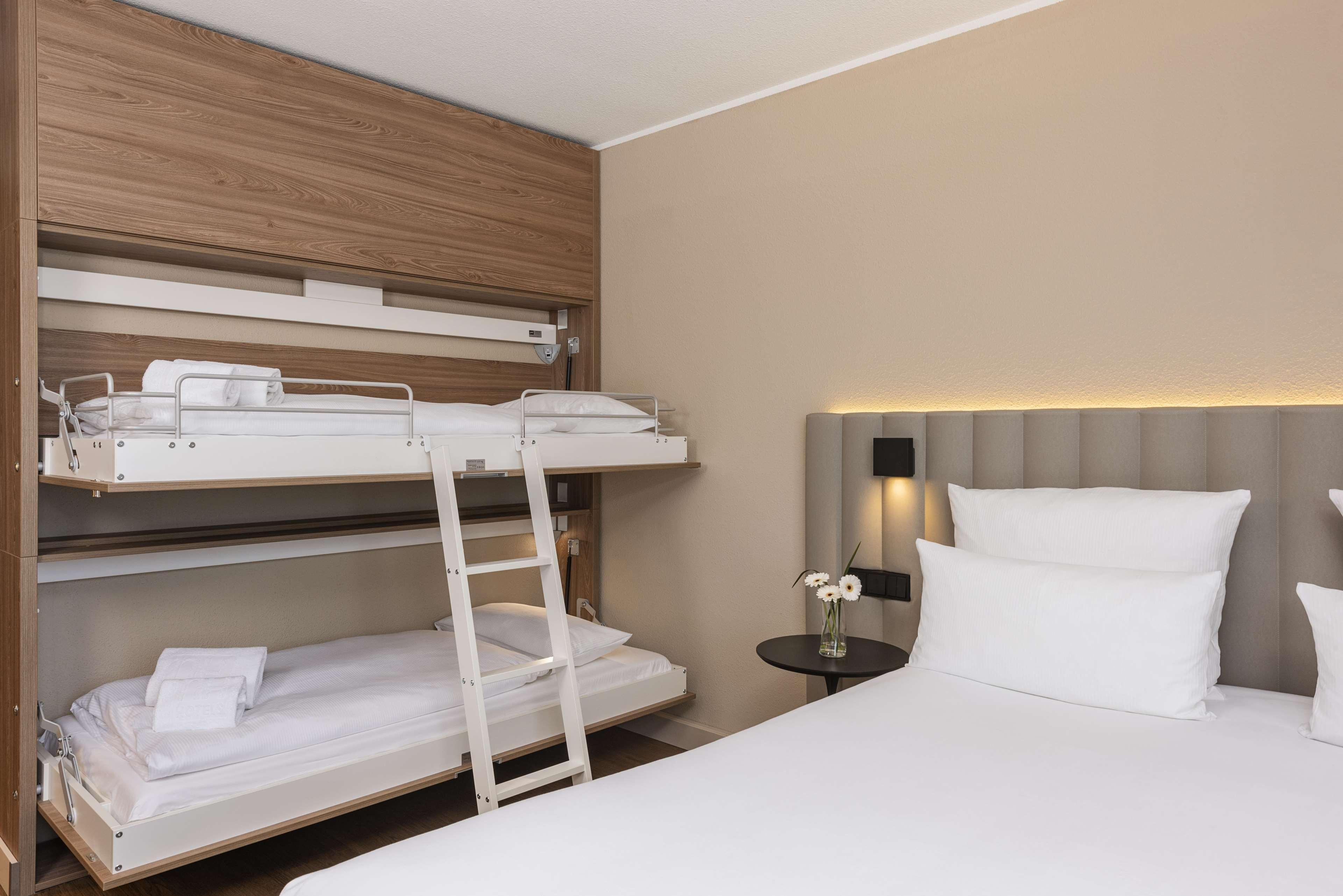 Nh München Airport 4*